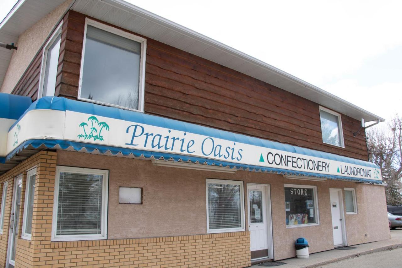 Prairie Oasis Tourist Complex Motel Moose Jaw Exterior foto